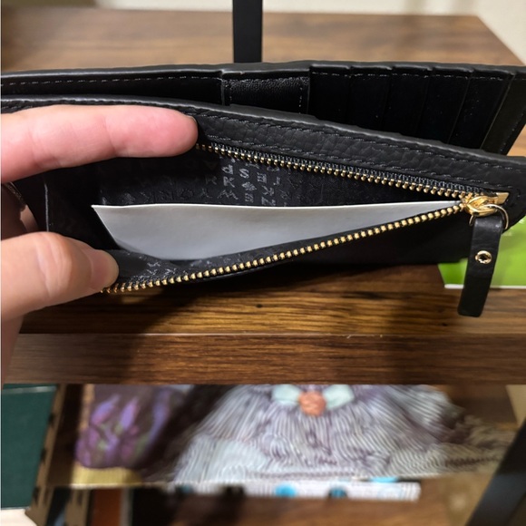 NWT Kate Spade Black Laurel Way Floral Wallet - Picture 5 of 6
